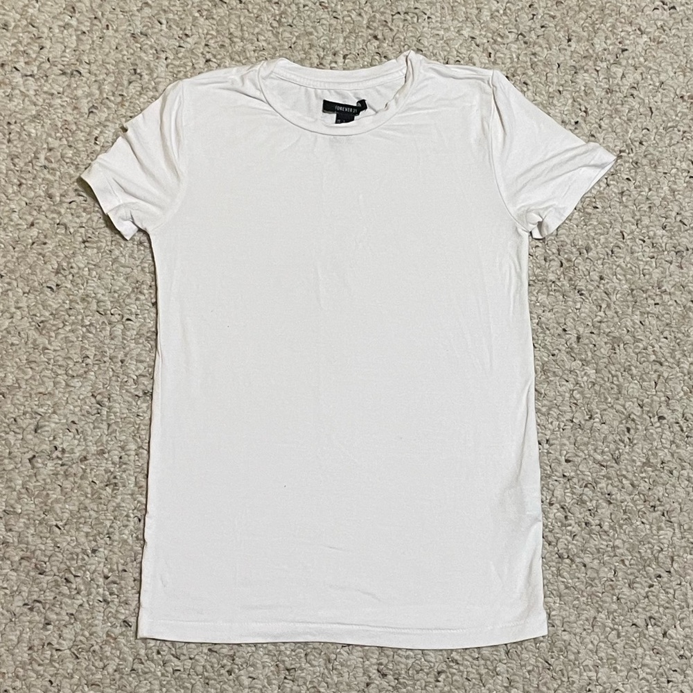 Fitted White T-Shirt